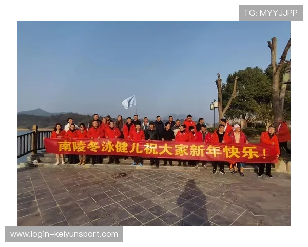 冬泳俱乐部发起极寒公益行动，老将带头受赞许